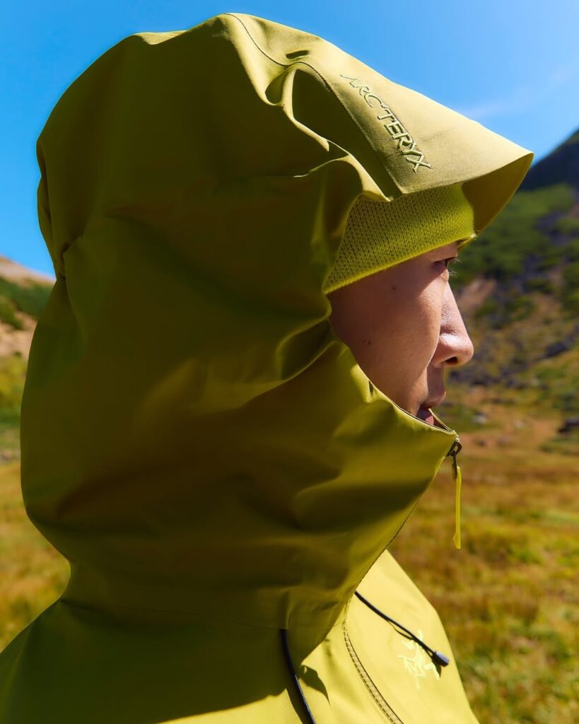 Arc'teryx✖BEAMS Beta SL Jacket OliveMoss BEAMS x Arc'teryx Beta SL Jacket | Hypebeast